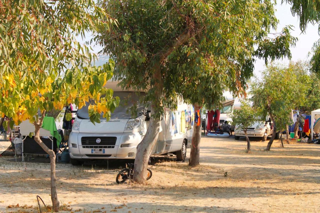 Villaggio Camping Poseidon - Bungalows & Rooms With Sea View In Nature Santa Caterina Dello Ionio Marina Ngoại thất bức ảnh
